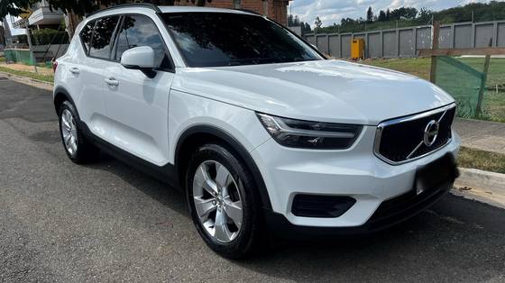VOLVO XC40 2.0 T4 GASOLINA GEARTRONIC VOLVO XC40 2.0 T4 GASOLINA GEARTRONIC